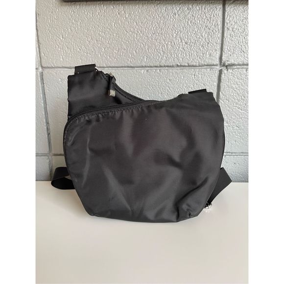 NWOT Baggallini RFID Cross City Bag in Black - Picture 8 of 11